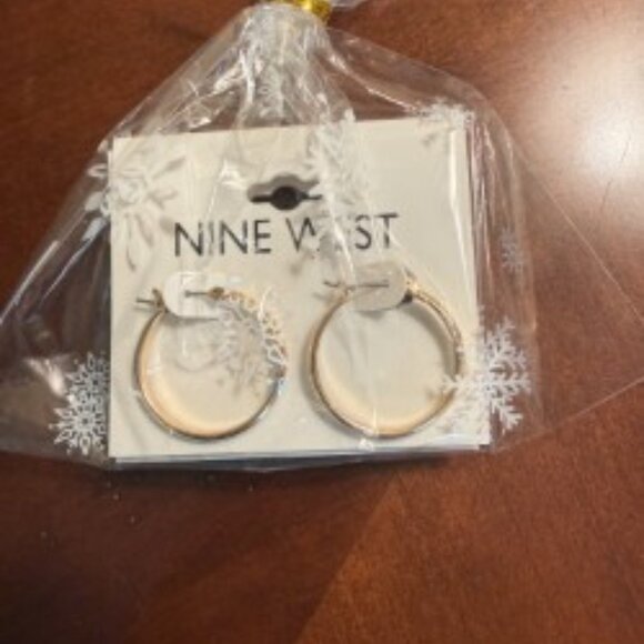 Hoop Earrings, Set of 2 NEW! - Picture 4 of 5